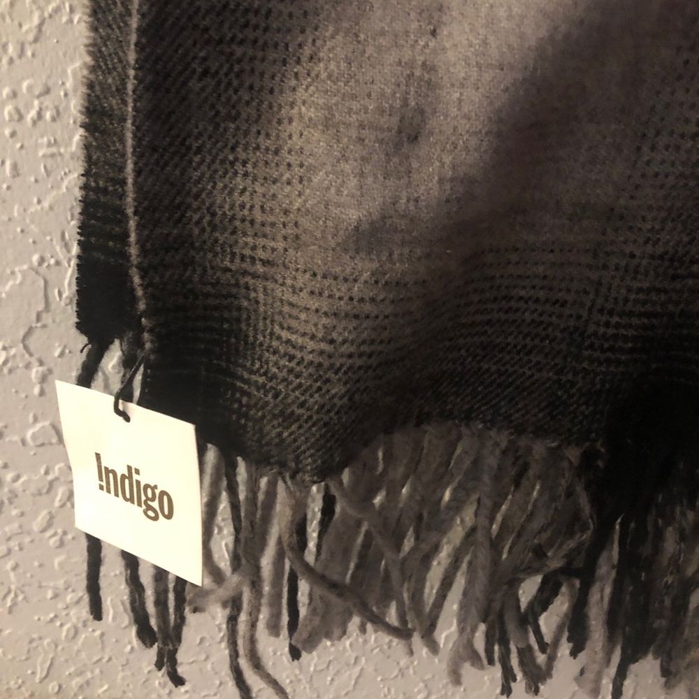 Scarf - Picture 2 of 2